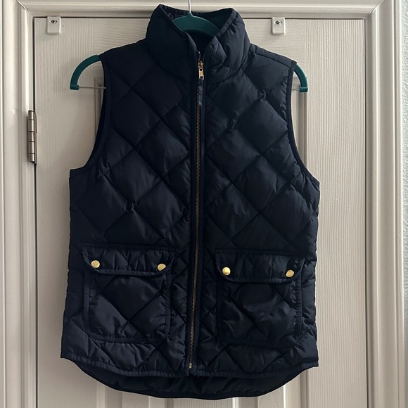 J. Crew Excursion Navy Quilted Down Filled Vest Women’s XS Cabincore Outdoors - Picture 2 of 8